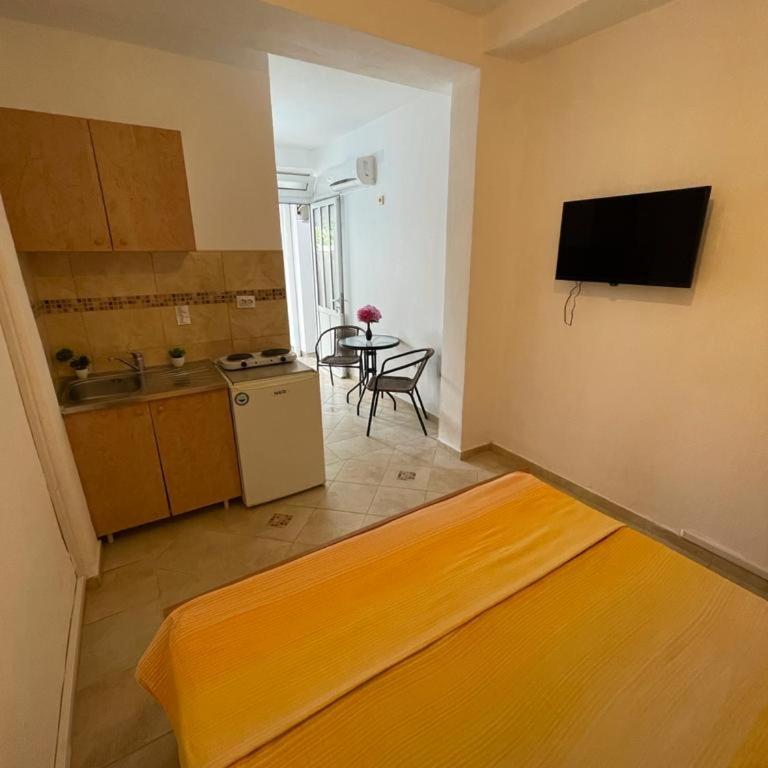 Apartments Pericic LUX - Studio - 11