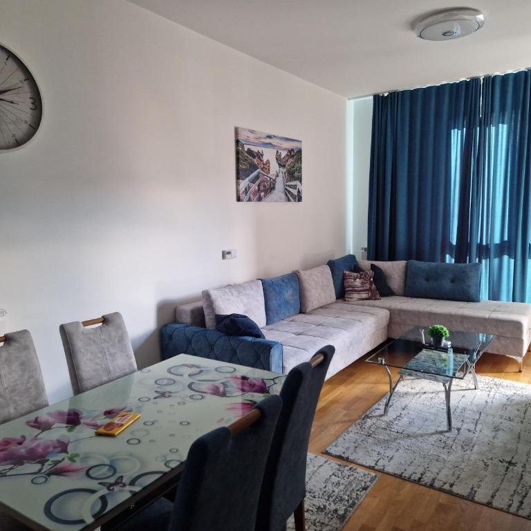Apartment Bulevar Square - Apartman sa 2 Spavaće Sobe - 1