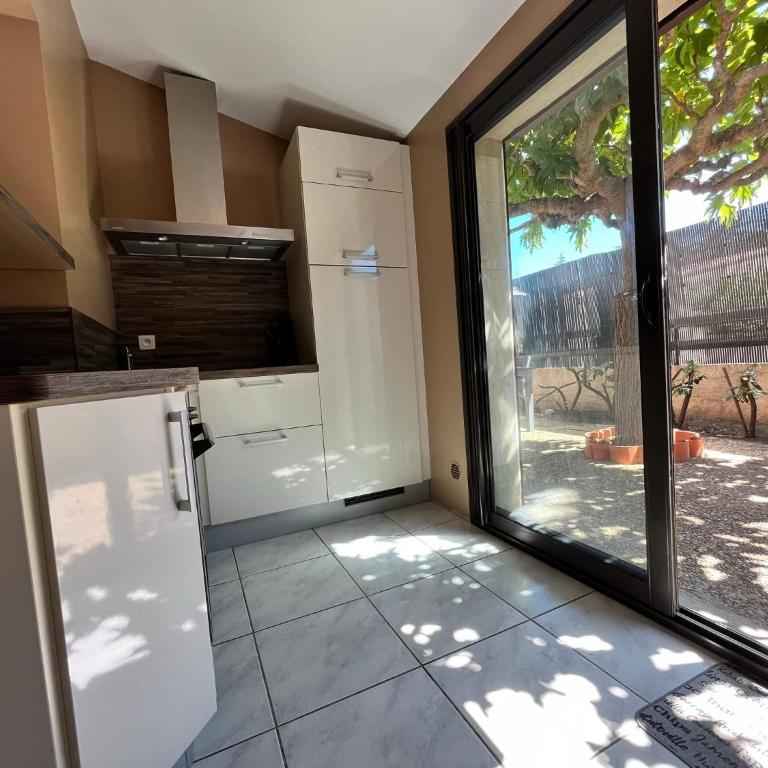 Villa T3 - Maison 6 couchages - Piscine - Clim - Wifi - Garage - Villa con 2 Camere da Letto - 11