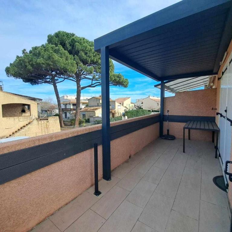Duplex climatisé avec terrasse, 6 couchages, cuisine équipée, barbecue et parking à Marseillan - FR-1-326-470 - Appartement (6 Adultes) - 12