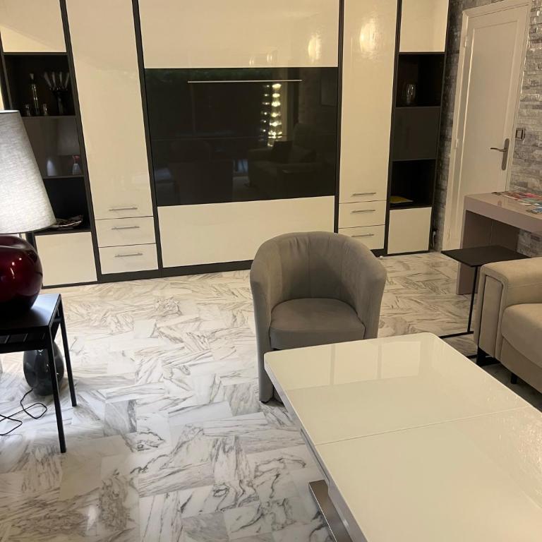 Chic 47m2, calme a 280m Croisette et plage - Apartment mit 1 Schlafzimmer - 20