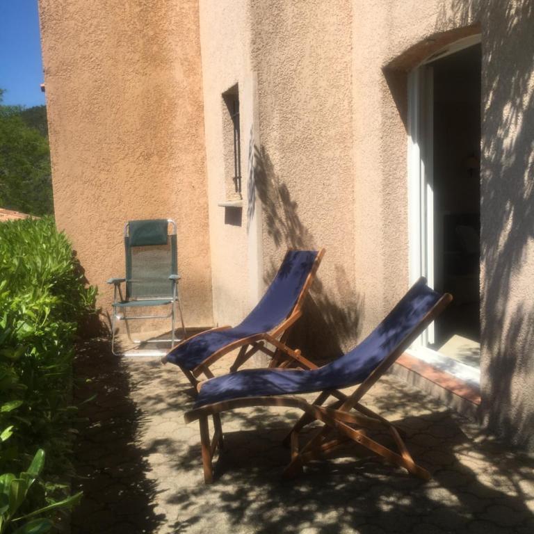 joli 2 pieces vue mer , piscine proche ste Maxime résidence BELLEVUE - Appartement 2 Chambres - 3