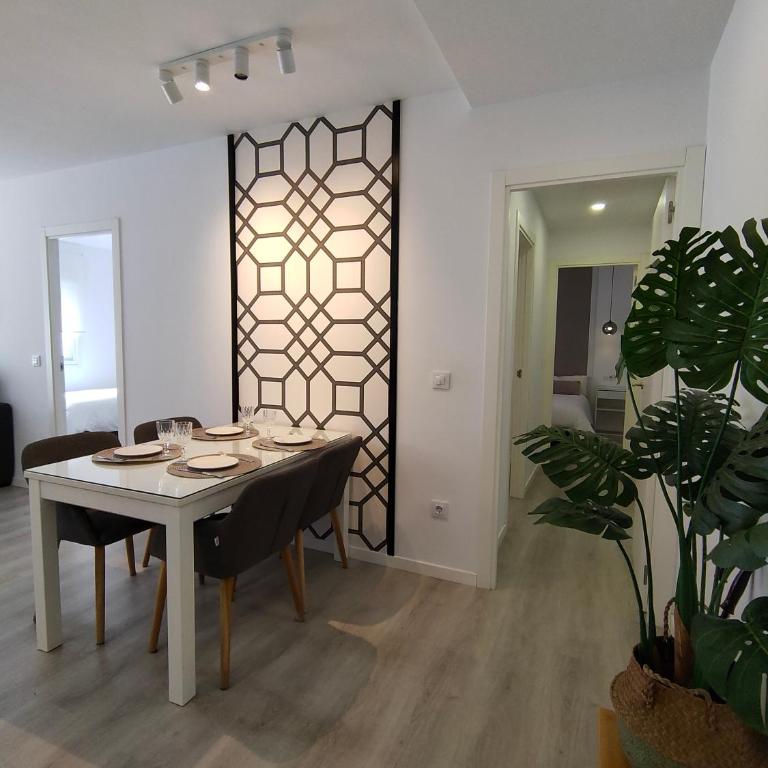 Casa Mallen, con amplia terraza, en el barrio de Nervión - Apartamento de 3 dormitorios - 3