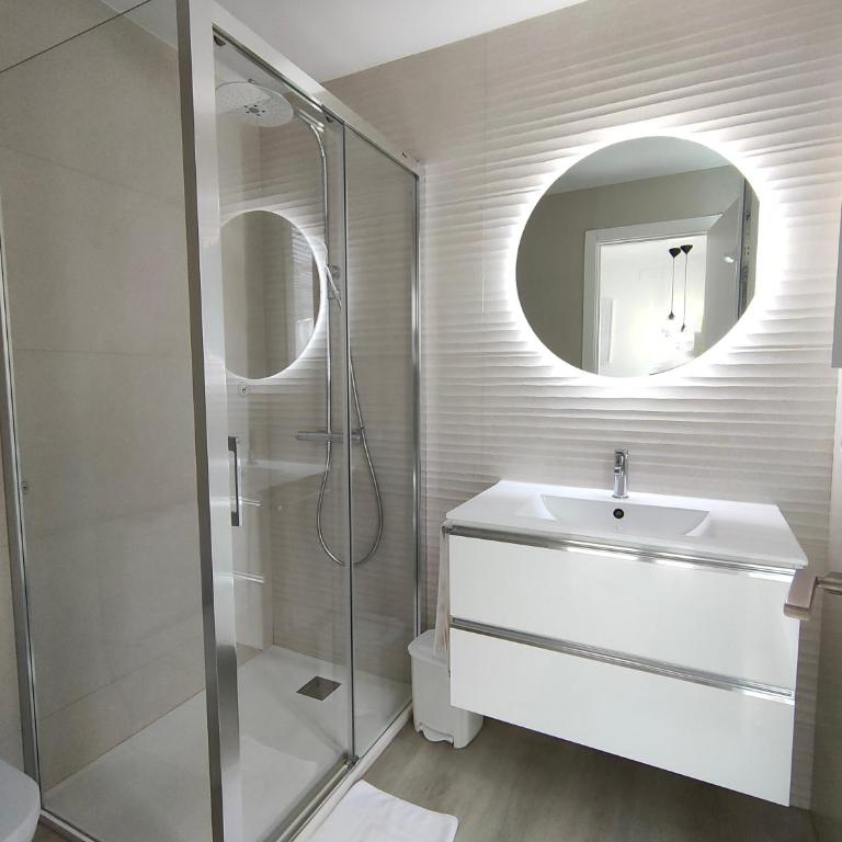 Casa Mallen, con amplia terraza, en el barrio de Nervión - Apartamento de 3 dormitorios - 17