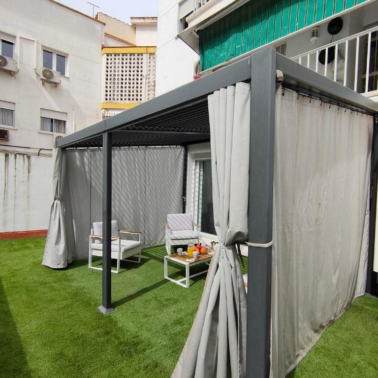 Casa Mallen, con amplia terraza, en el barrio de Nervión - Apartamento de 3 dormitorios - 20