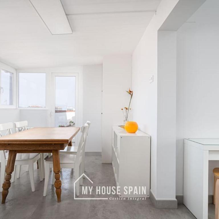 MyHouseSpain - Ático con gran terraza en Gijón - Apartamento de 2 dormitorios - 6