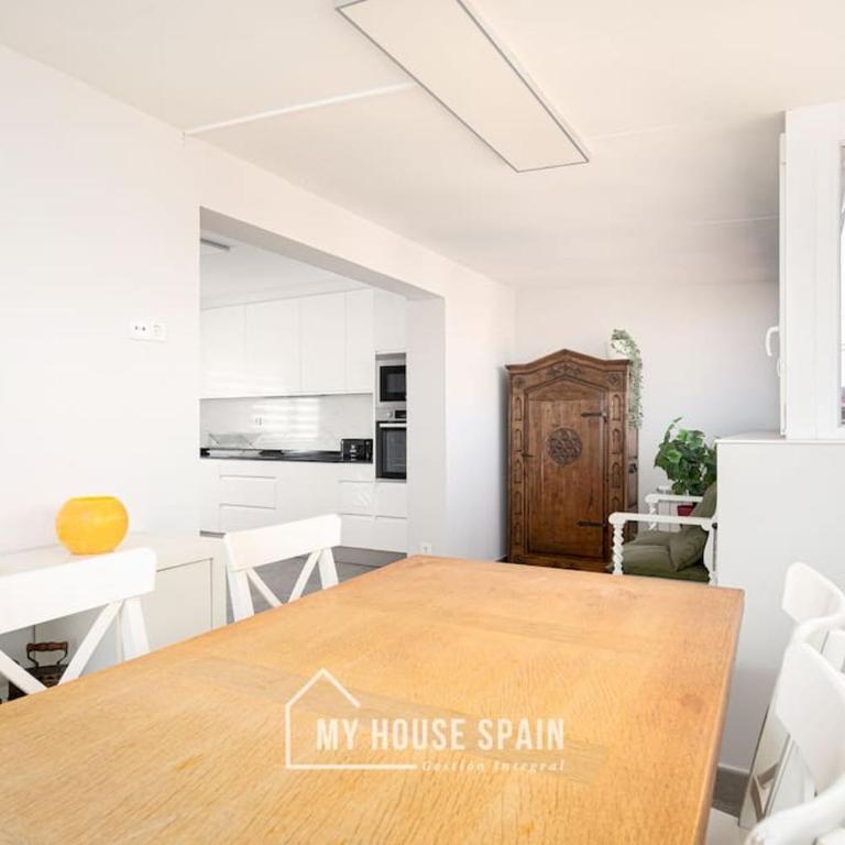 MyHouseSpain - Ático con gran terraza en Gijón - Apartamento de 2 dormitorios - 20
