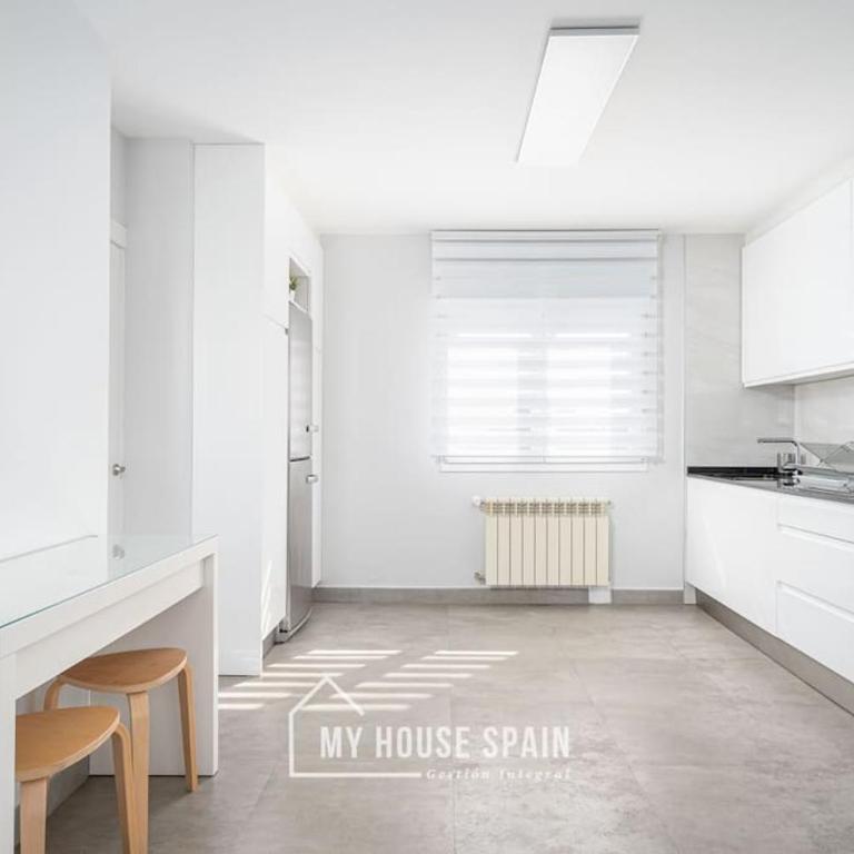 MyHouseSpain - Ático con gran terraza en Gijón - Apartamento de 2 dormitorios - 21