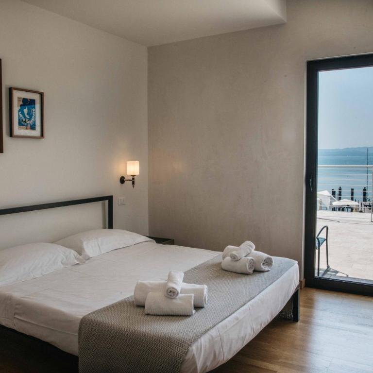 AQVA Boutique Hotel (Adults Only) - Camera Matrimoniale Deluxe con Balcone e Vista Lago - 6
