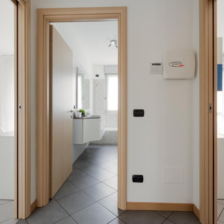 Niguarda - Pozzobonelli - Ampio e Moderno Trilocale - Appartamento con 2 Camere da Letto - 10