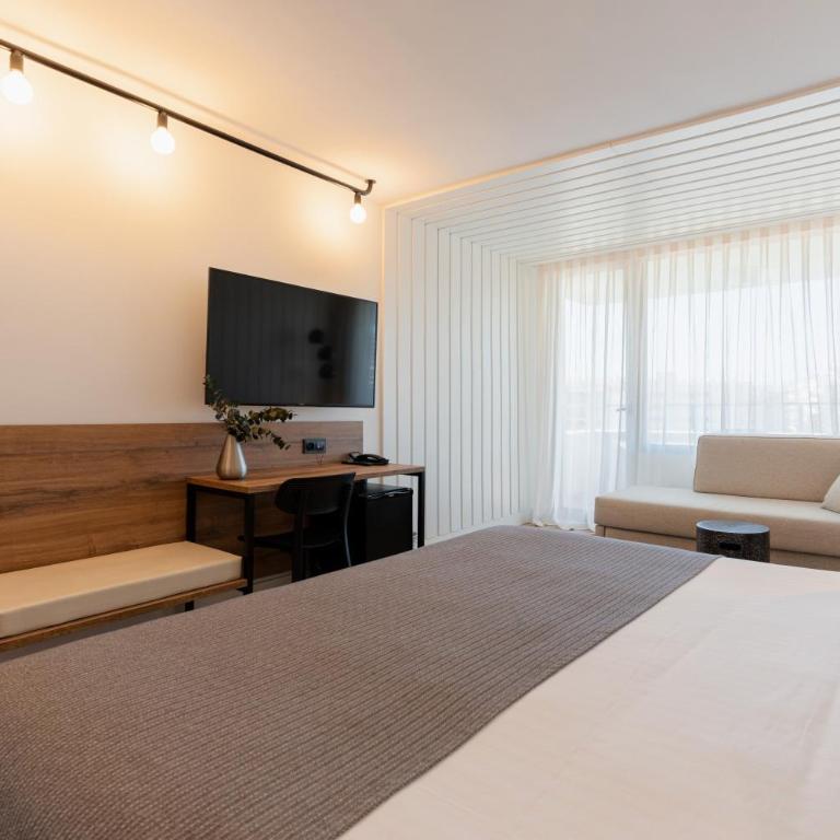 Magnolia Hotel - Adults Only - Habitación Triple con balcón - 3