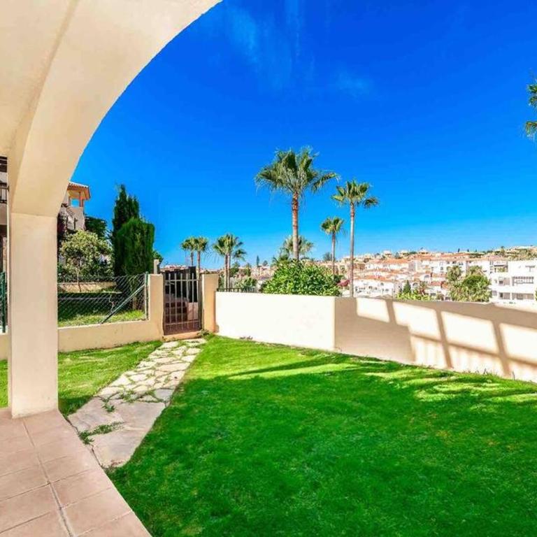 4 Bed detached villa close to golf & beach with shared pool. - Villa - 2