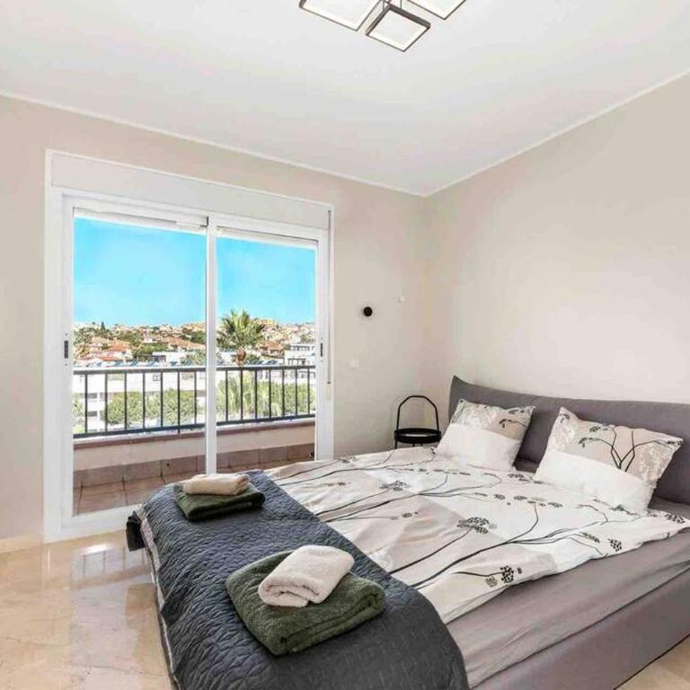 4 Bed detached villa close to golf & beach with shared pool. - Villa - 3