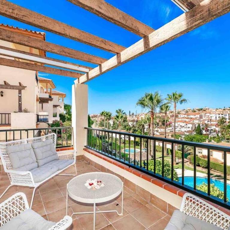 4 Bed detached villa close to golf & beach with shared pool. - Villa - 12