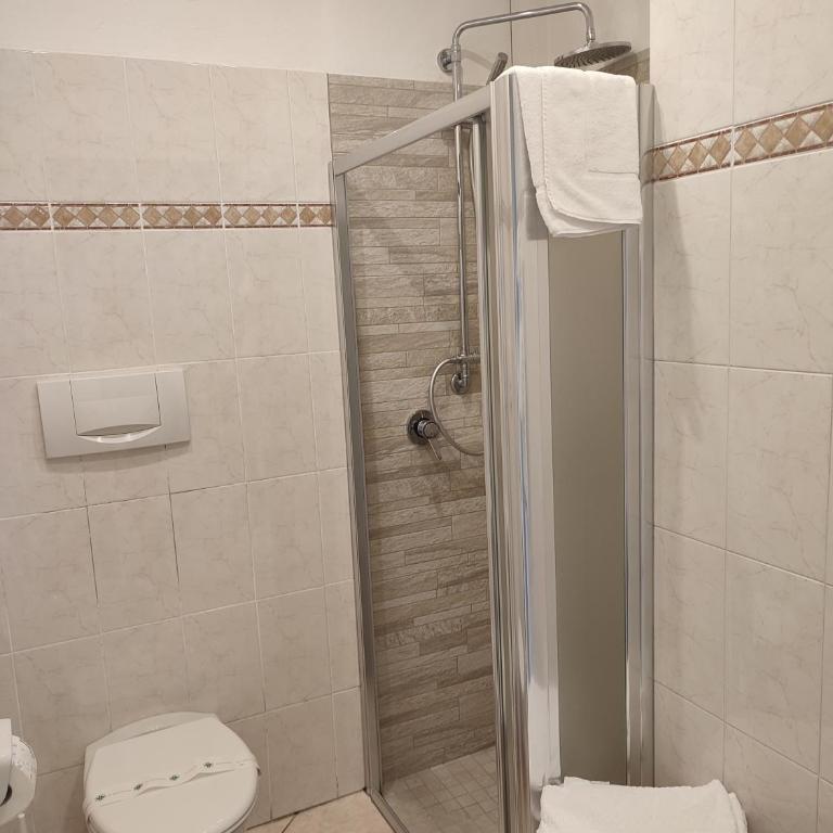 Albergo Al Cacciatore - Camera Matrimoniale - 8