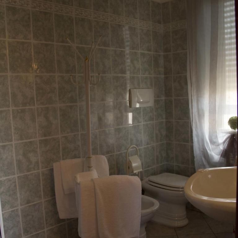 Bb Smallville - Camera Matrimoniale con Bagno Privato - 34