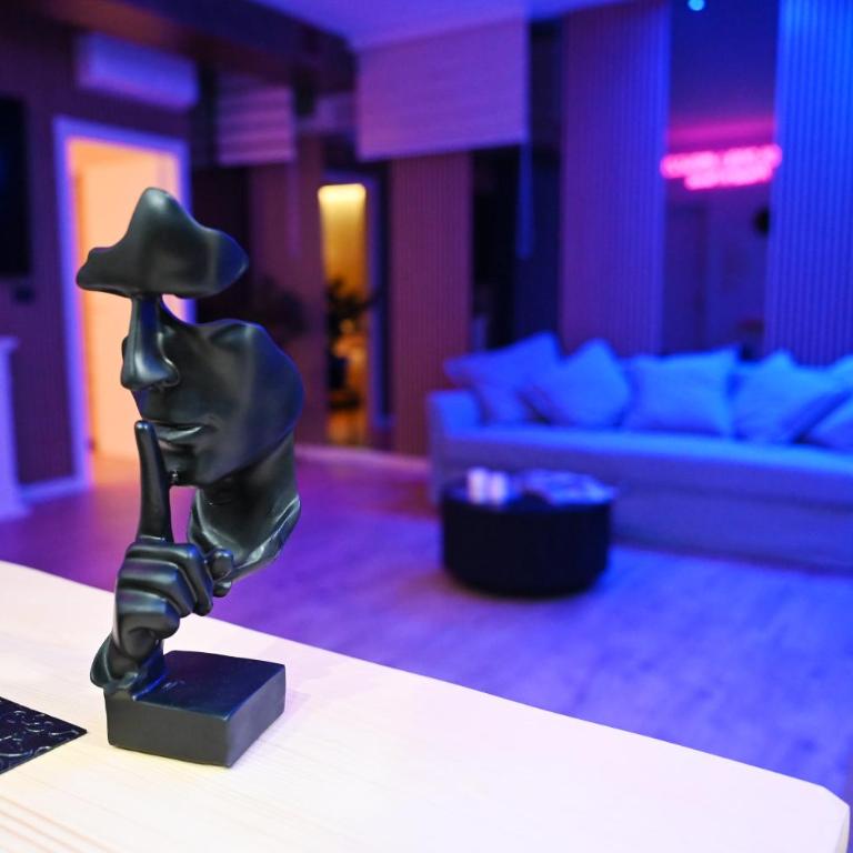 DUCA DEGLI ABRUZZI Modern House LUXURY RELAX - VICINO AEROPORTO - CHECK IN H24 - Appartamento con 1 Camera da Letto - 18