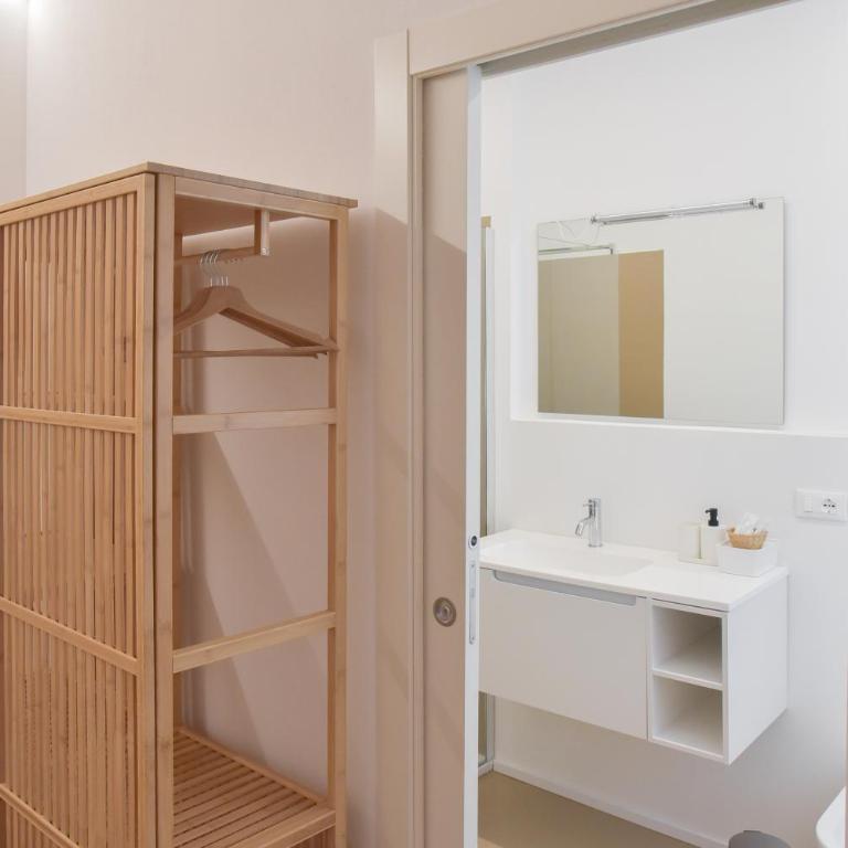 DieciVasi - Camera Matrimoniale con Bagno Privato - 5