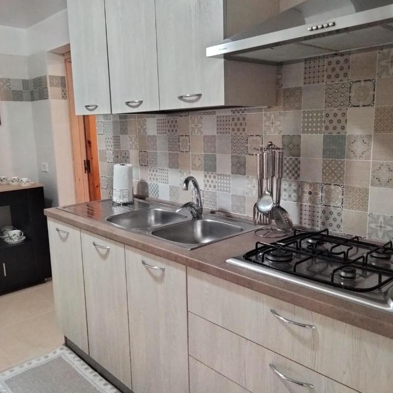 Villetta con ampio giardino a due passi dal mare - Casa con 2 Camere da Letto - 26