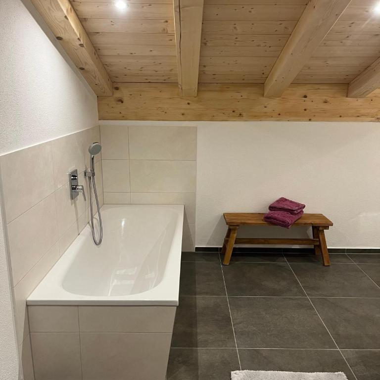 Ferienwohnung Hirnsberglehen - Apartment mit Balkon - 5
