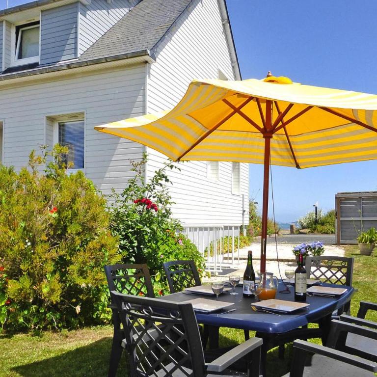Holiday home with sea view in Perros-Guirec - Casa de 4 dormitorios - 1