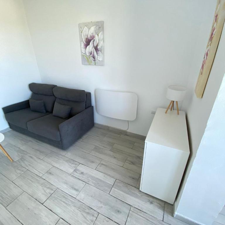 Studio avec Piscine et Parking - One-Bedroom Apartment - 4