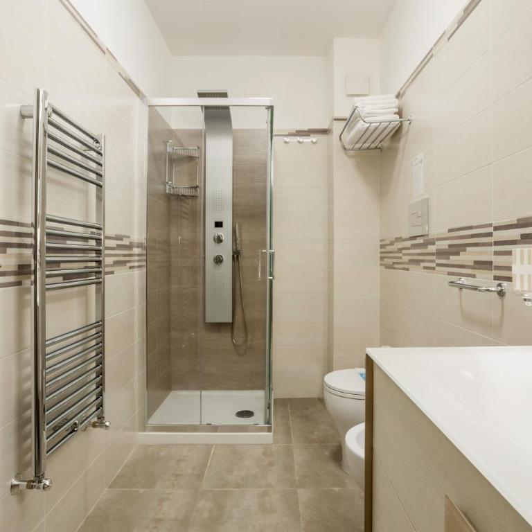 Azzurra Apartments - Apartment mit Balkon - 9