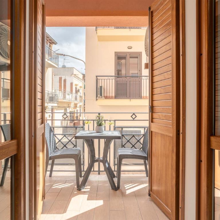 Azzurra Apartments - Apartment mit Balkon - 11