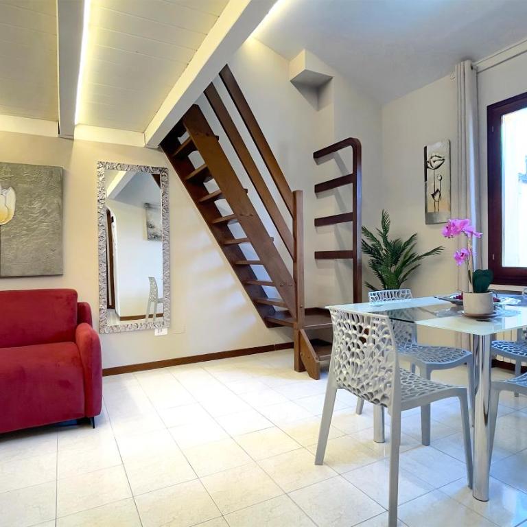 Int 18 - Suite Lorenzo by Residence San Luca - Appartamento con 1 Camera da Letto - 2
