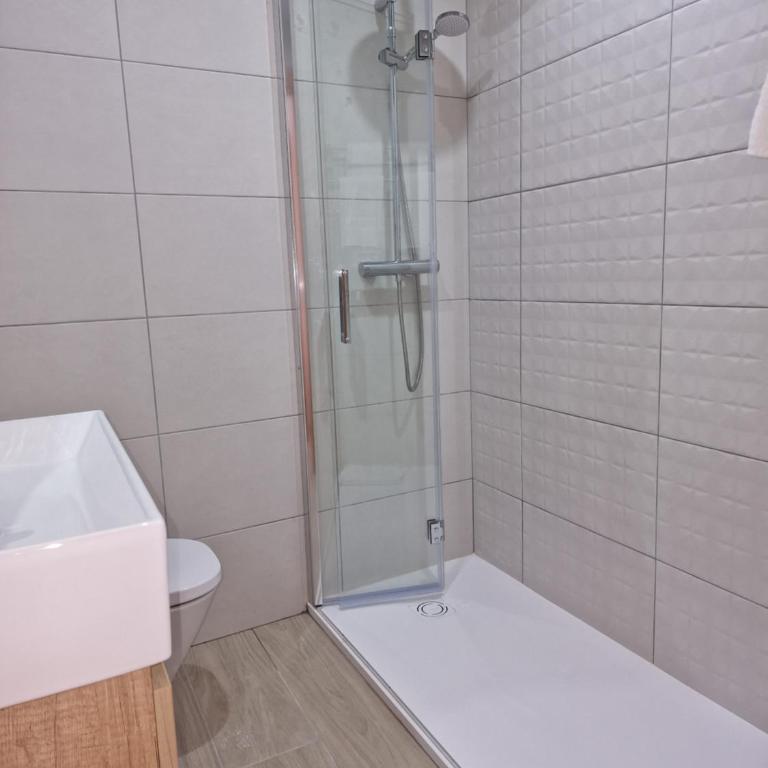 Pensió Torrent - Habitación Doble con balcón - 1 o 2 camas - 6