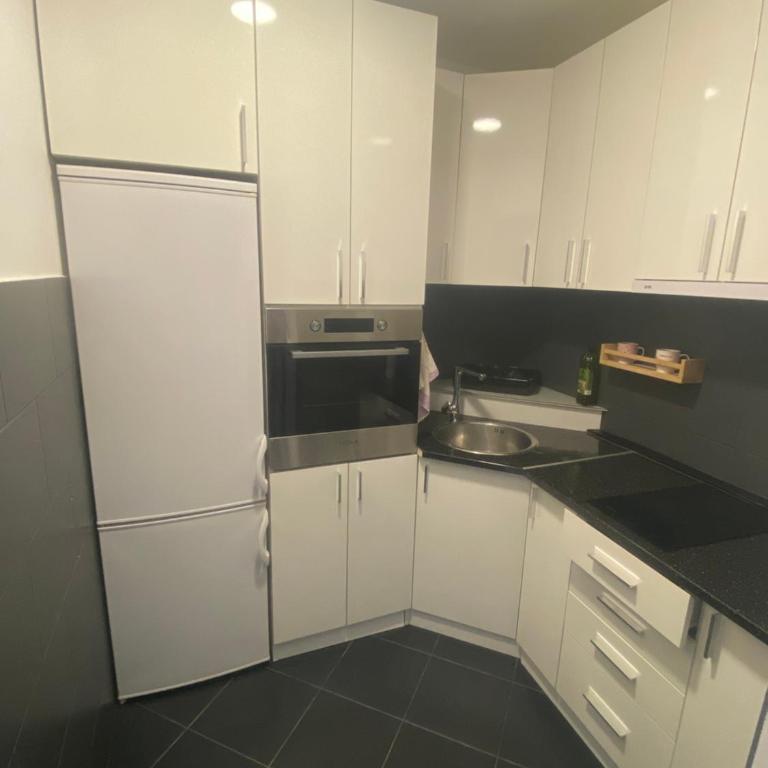 Marta Apartment - One-Bedroom Apartment - 4