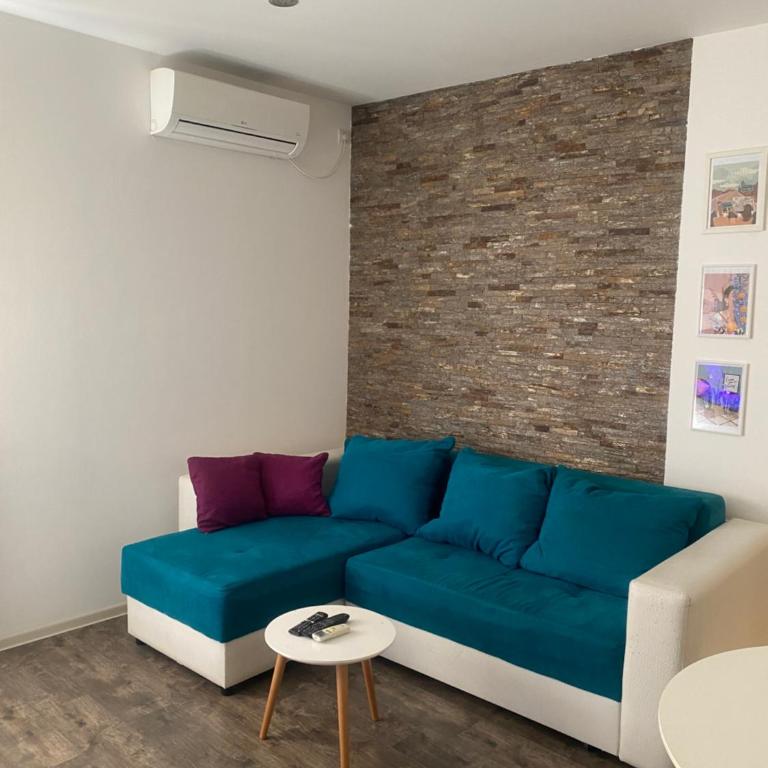 Marta Apartment - One-Bedroom Apartment - 1