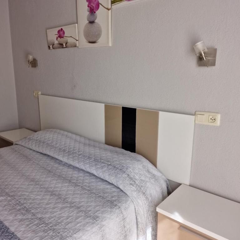Pensió Torrent - Habitación Familiar (2 adultos y 2 niños) - 3