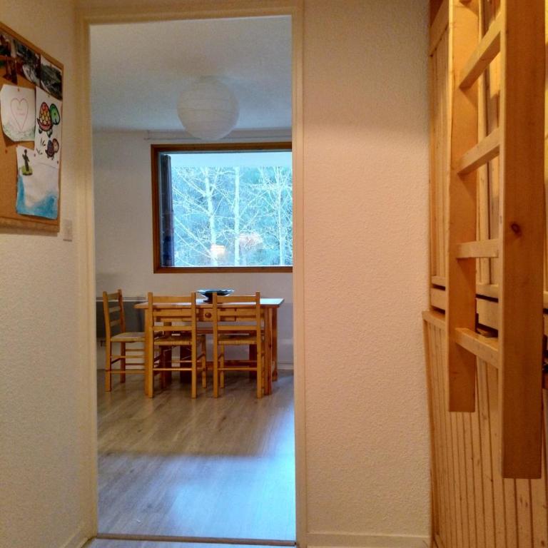 Grand studio à l'orée du bois en chartreuse - Studio - 11