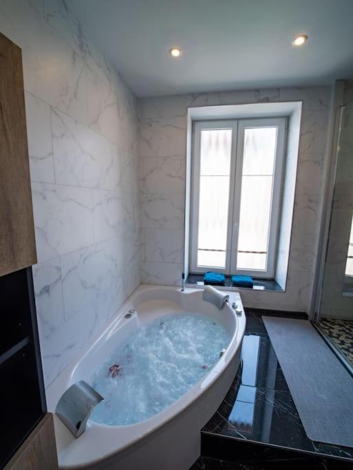 Duplex Jeanne d'Arc Billard Baby en option Escape Game Logements Insolites - Appartement 2 Chambres avec Terrasse - 13
