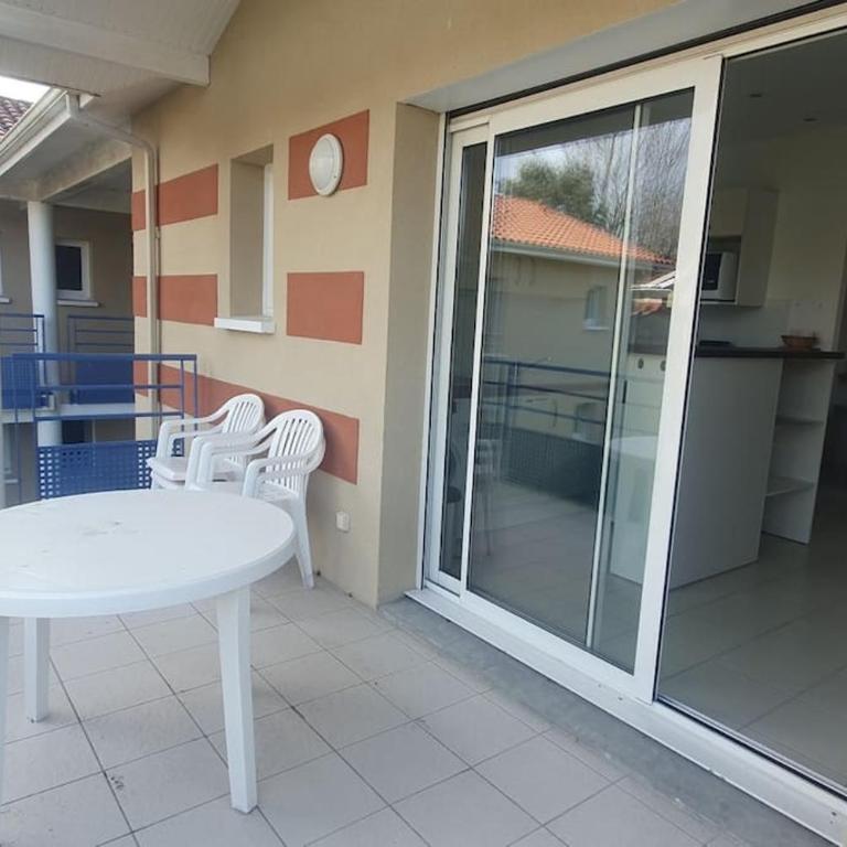 Studio en résidence avec piscine - 2820 - Studio - 8