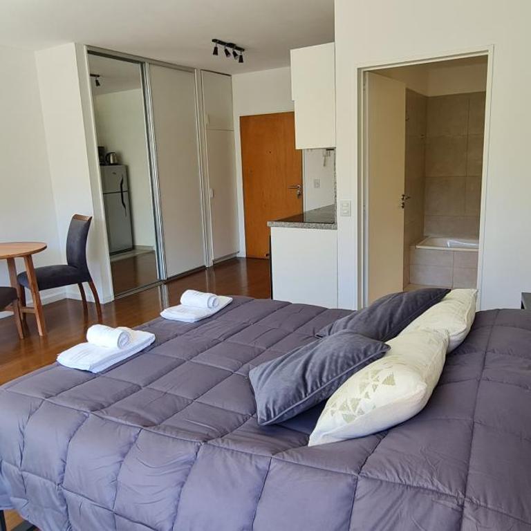 Moderno Monoambiente con piscina - Room #1183238301 - 12