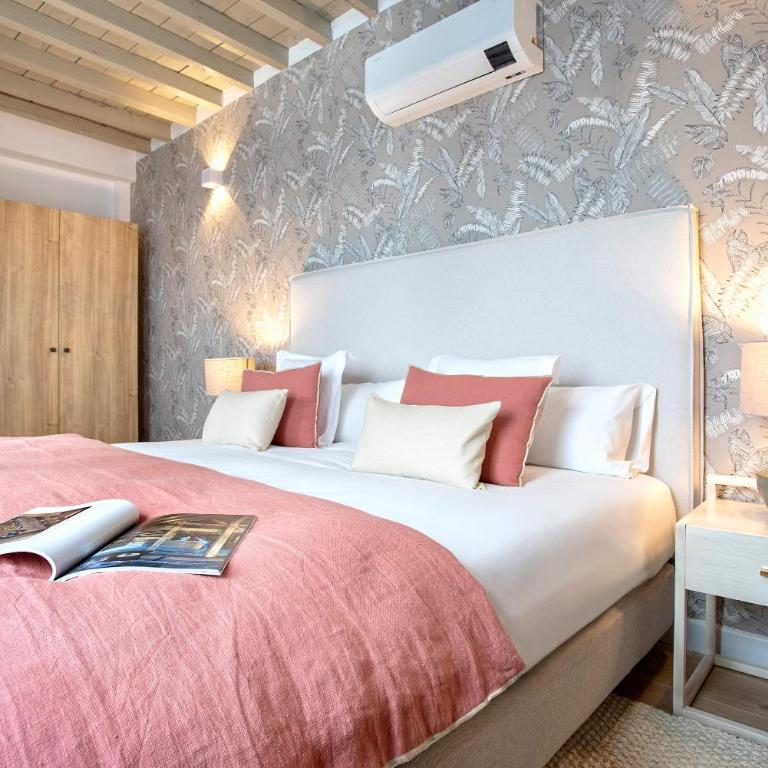 Genteel Home Horno Marina - Two-Bedroom Apartment with Terrace - 3