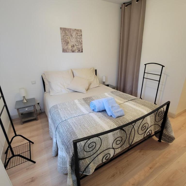 Appartement T2 - au calme et proche centre ville - idéal curistes et vacanciers - Appartement 1 Chambre - 28