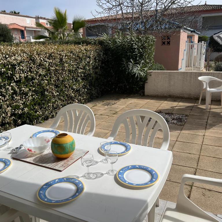 OREE DU GOLF II Joli T3 piscine proche golf Cap d'Agde - Apartment - Ground Floor - 1