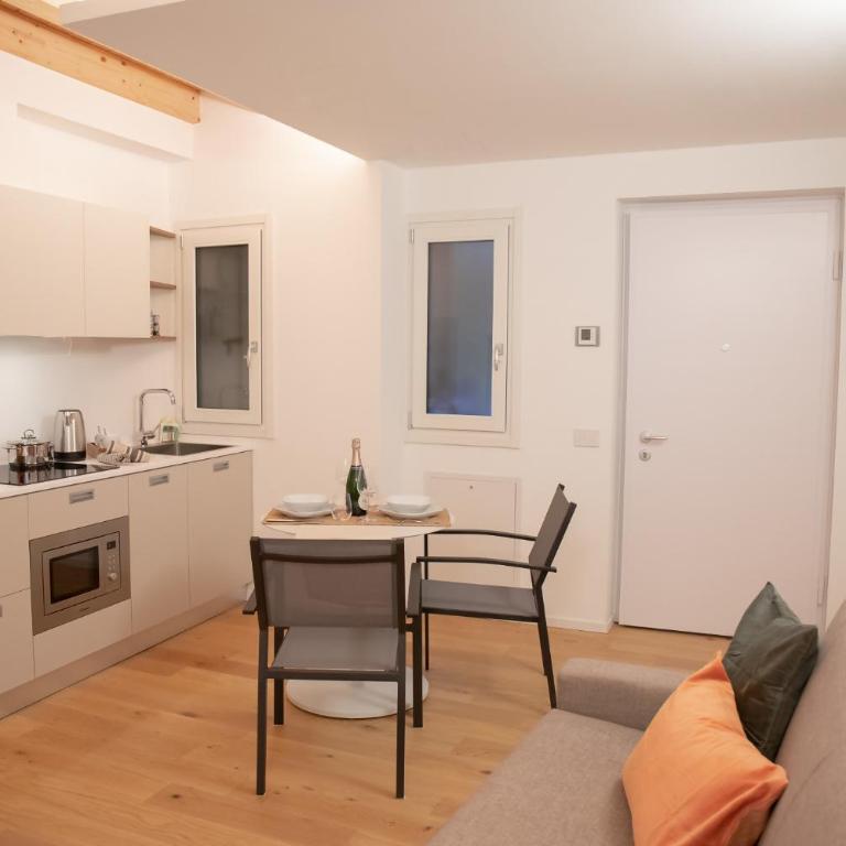 Stylish Grey Apartment - 5 minutes from the lake - Appartamento - 2