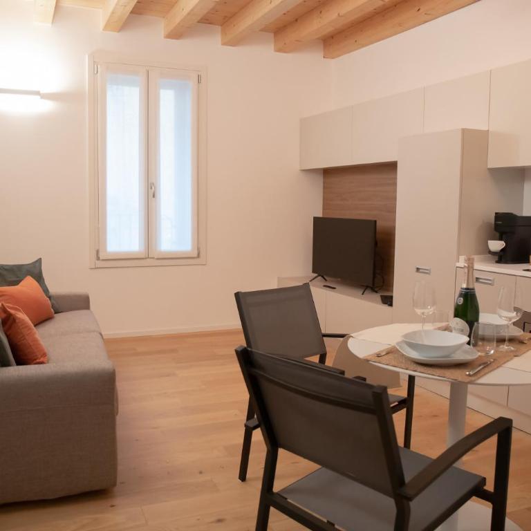 Stylish Grey Apartment - 5 minutes from the lake - Appartamento - 1
