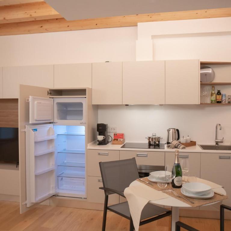 Stylish Grey Apartment - 5 minutes from the lake - Appartamento - 4