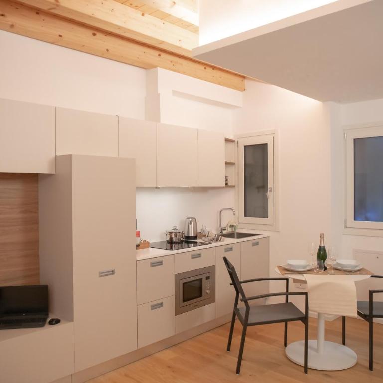Stylish Grey Apartment - 5 minutes from the lake - Appartamento - 7