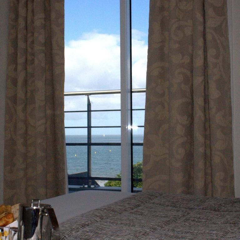 Thalasso Concarneau Spa Marin Resort - Chambre Double ou Lits Jumeaux Supérieure avec Vue Latérale sur la Mer - 2