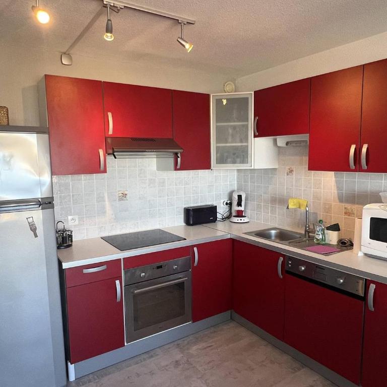 INDES GALANTES Tres joli T2 vue mer piscine Cap d'Agde - One-Bedroom Apartment - 9