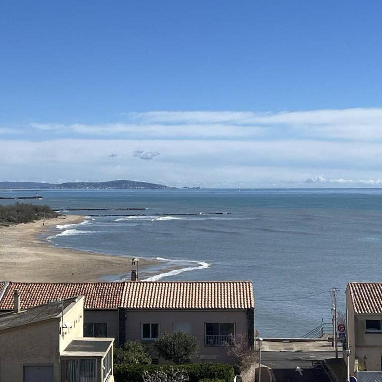 INDES GALANTES Tres joli T2 vue mer piscine Cap d'Agde - One-Bedroom Apartment - 21