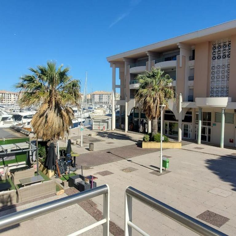 LE NADIR GRAND T2 51m2, 4-5p, Parking - Apartment with Balcony - 22