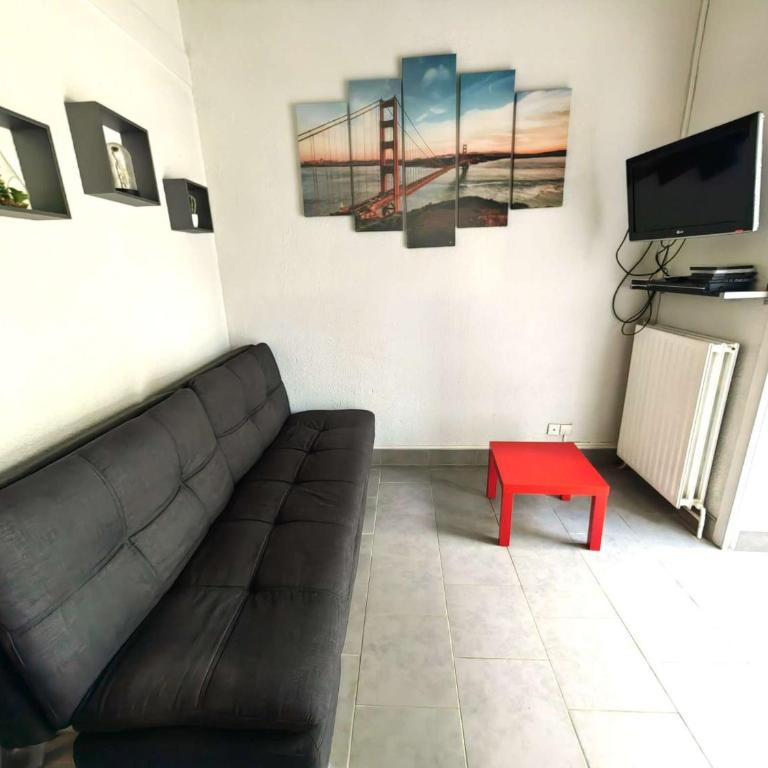 Villa mitoyenne au calme avec parking et piscine commune - FR-1-607-126 - Villa - 1