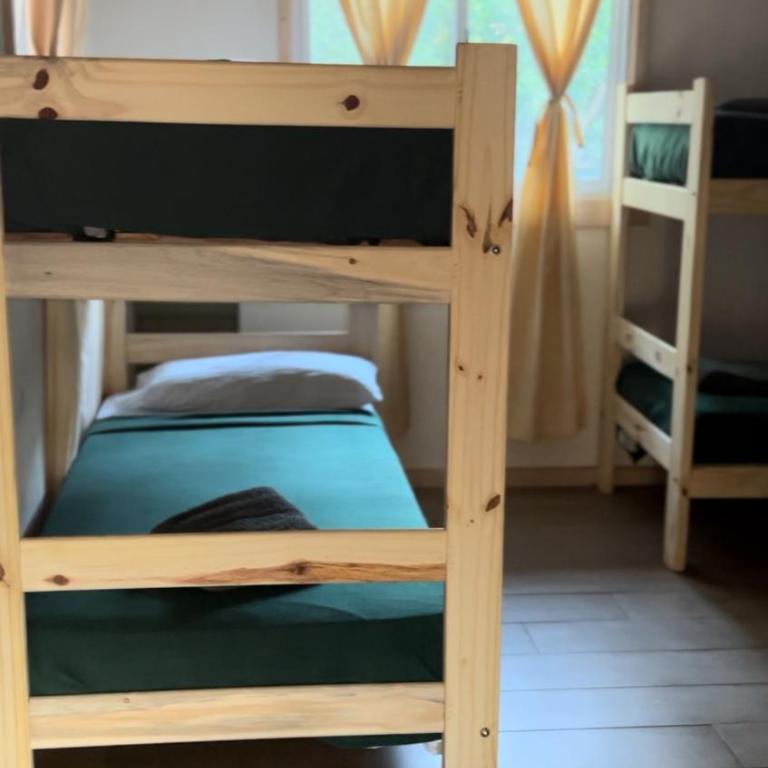Wood Side Hostel - Cama en habitación compartida mixta de 8 camas - 2